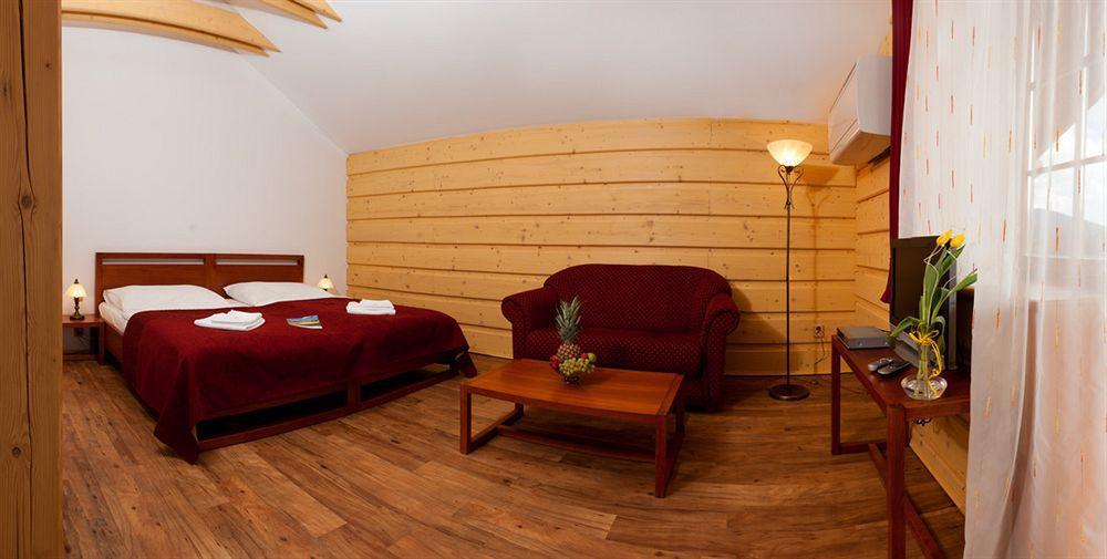 Green Inn Hotel Ostravice Εξωτερικό φωτογραφία