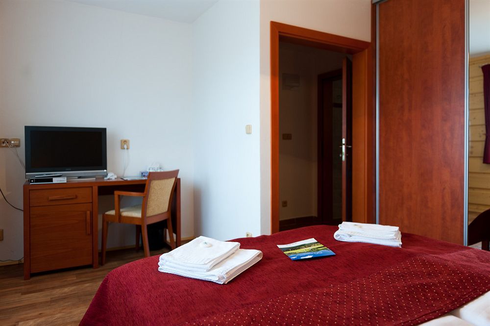 Green Inn Hotel Ostravice Εξωτερικό φωτογραφία