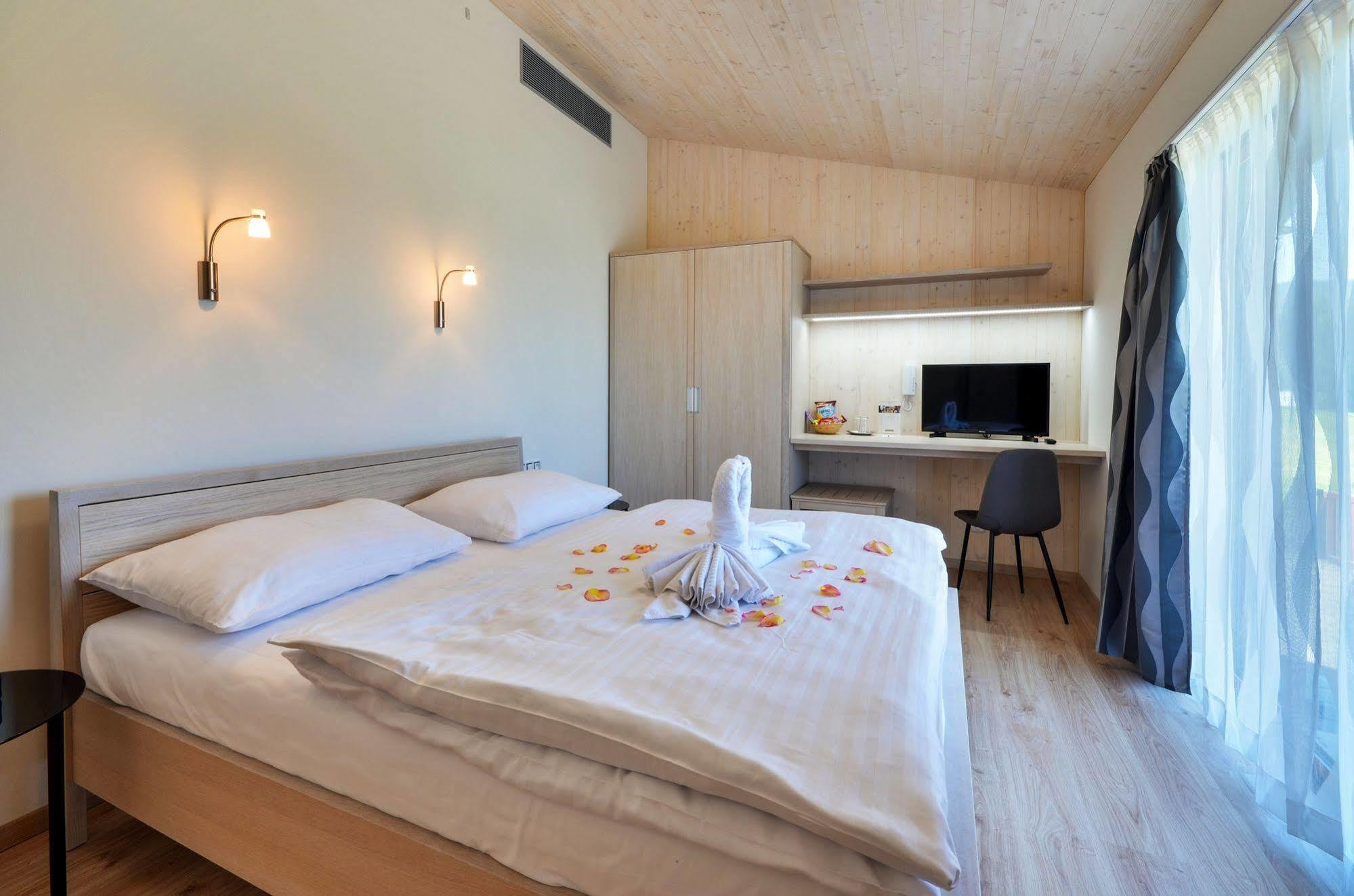 Green Inn Hotel Ostravice Εξωτερικό φωτογραφία