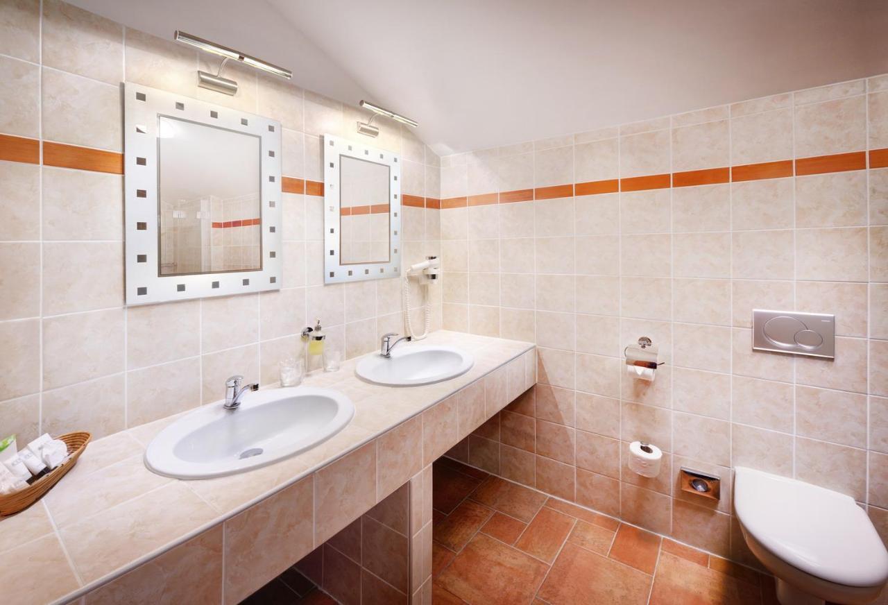 Green Inn Hotel Ostravice Εξωτερικό φωτογραφία
